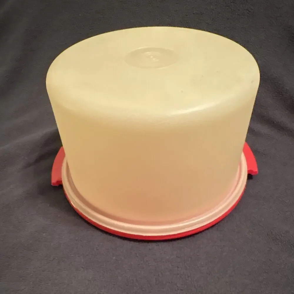 Tupperware 684-2 Cake Plate and lid Beige/Red 2pc Set